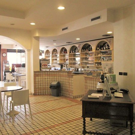 Hotel Stazione Paratico Exterior photo