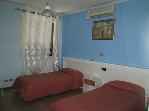 Hotel Stazione Paratico Exterior photo