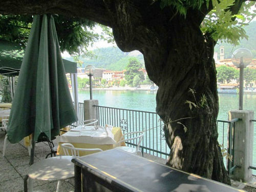 Hotel Stazione Paratico Exterior photo